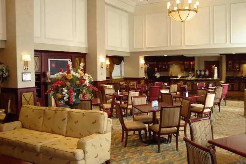 Hampton Inn & Suites By Hilton Toronto Airport Mississauga 3*,  Canada
