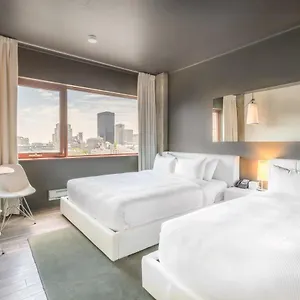 Zero 1 3* Montréal
